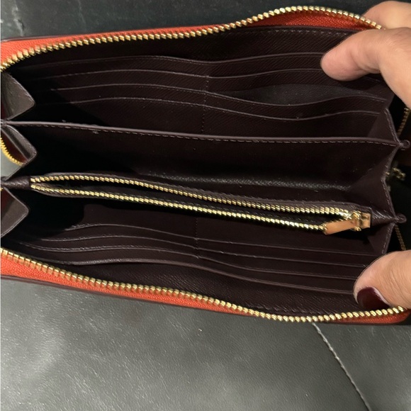 💯 EUC Coach Accordion Wrist Zip Wallet Orange - Picture 6 of 7